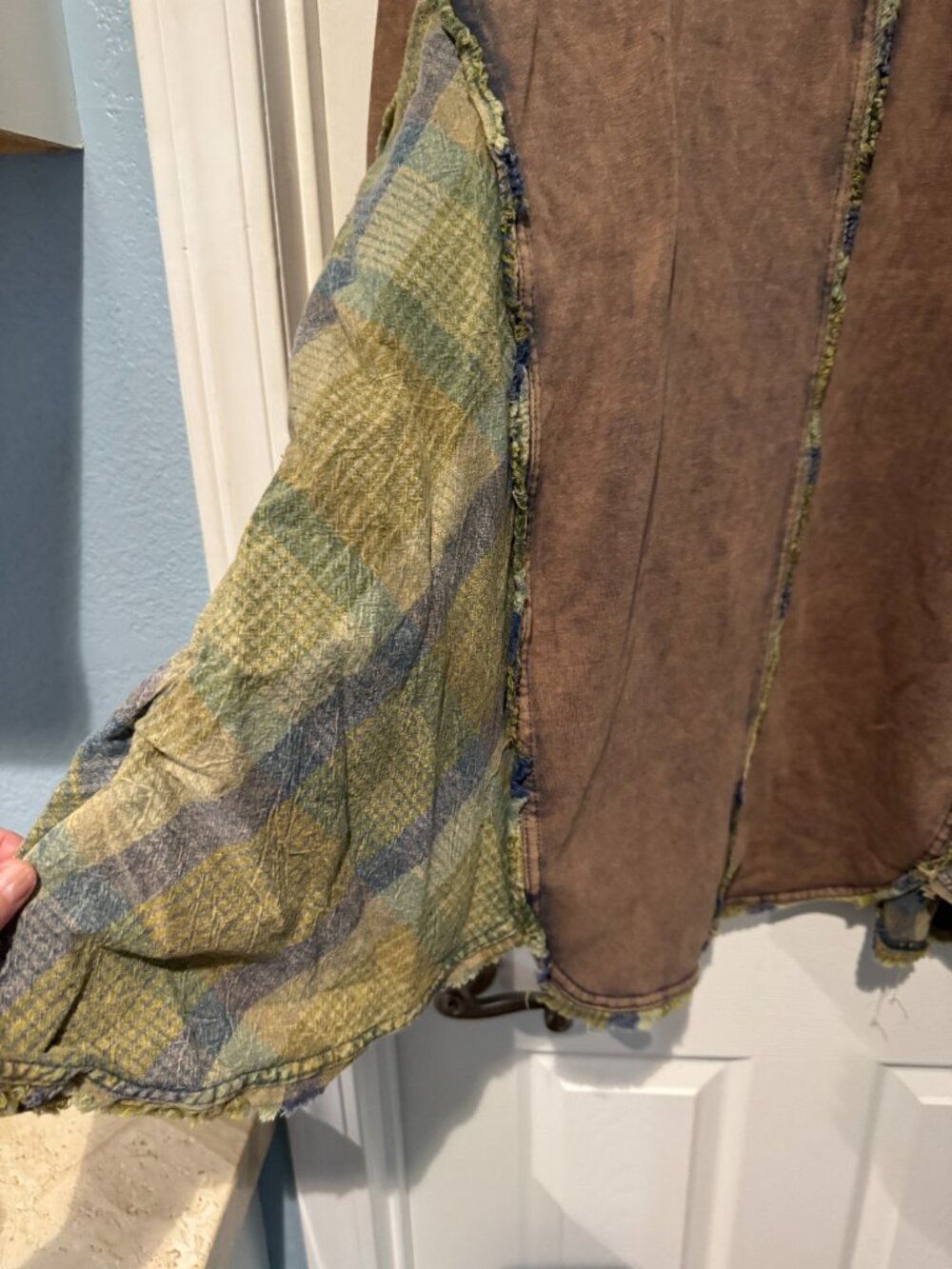 EUC OLI & HALI SIZE LARGE CAN FIT PLUS SIZE TO 3XL PATCHWORK A-LINE SWEATSHIRT - Picture 2 of 3